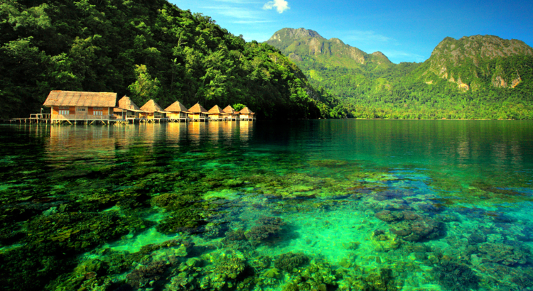 Fernreise 3 EL_Indonesien_Molukken_Ora Beach_iStock-530518435.jpg