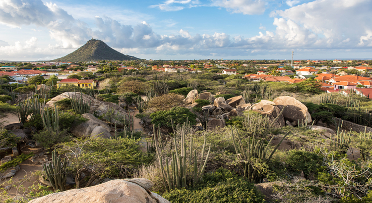 Aruba Landesinnere Paradera Hooiberg.jpg