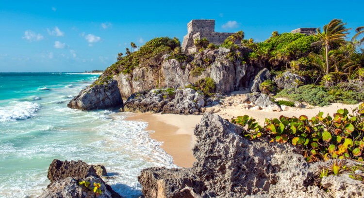 Mexiko Tulum Strand Pyramide iStock SL_Photography.jpg