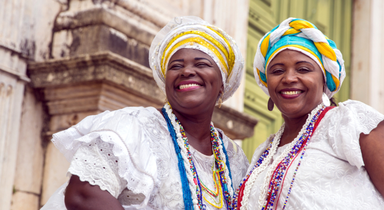 Fernreise 8 EL_Brasilien_Bahia_Frauen_iStock-615509214.jpg