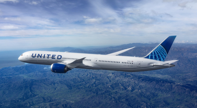 United Airlines B787-10 Dreamliner