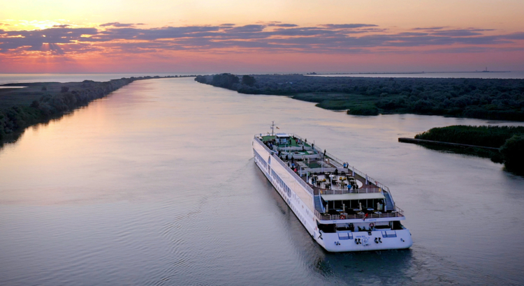 A-ROSA SCHIFF OHNE NAMEN_DONAU DELTA.jpg