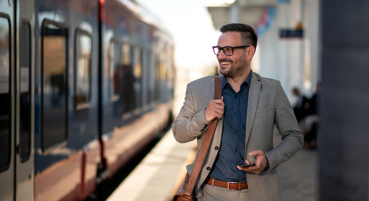 Geschäftsreisender Bahnhof