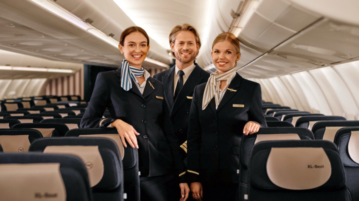 CONDOR_00_Economy THEATER_CREW_PERSONAL_076_08_LowRes.jpg